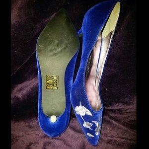 Size 8 Dancing Days by Banned Blue Velvet heels
